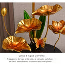 Aquário luxuoso e criativo decorado com peces-lótus