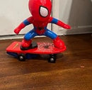 Brinquedo infantil com o herói hombre-Aranha